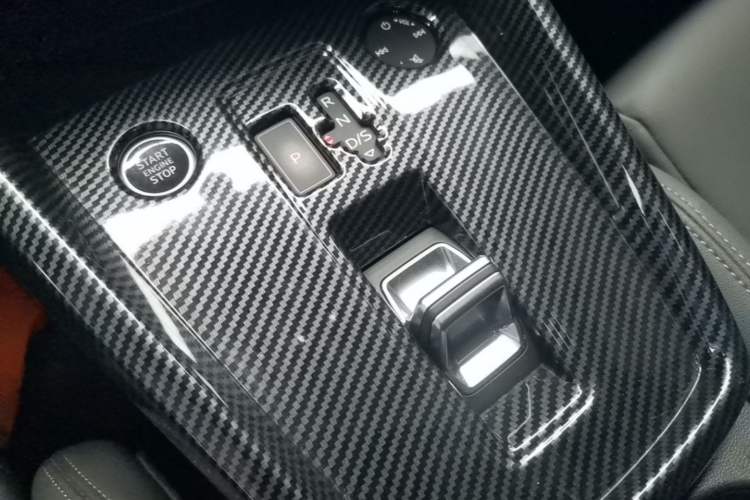 Used Audi A3 2021 A3L Limousine 35 TFSI Fashionable and Elegant Model Gear Lever