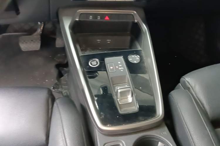 Used Audi A3 2021 Sportback 35 TFSI Advanced Sport Edition Gear Lever