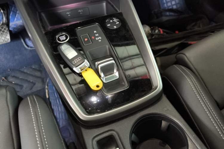 Used Audi A3 2021 A3L Limousine 35 TFSI Fashion Sport Model Gear Lever