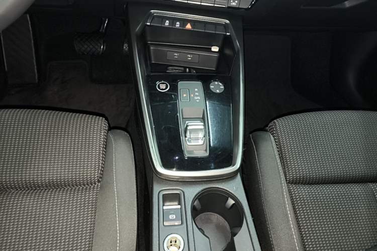 Used Audi A3 2021 Sportback 35 TFSI Advanced Sport Edition Gear Lever