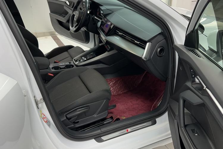 Used Audi A3 2021 Sportback 35 TFSI Advanced Sport Edition Interior 1