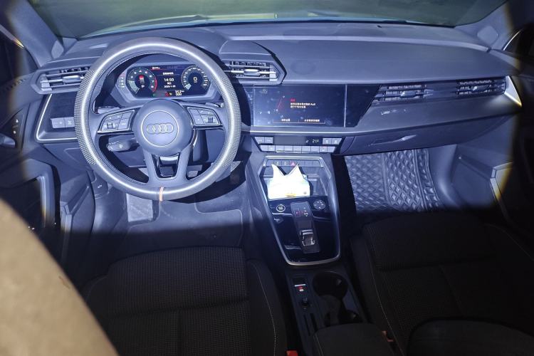 Used Audi A3 2021 Sportback 35 TFSI Advanced Sport Edition Interior 2