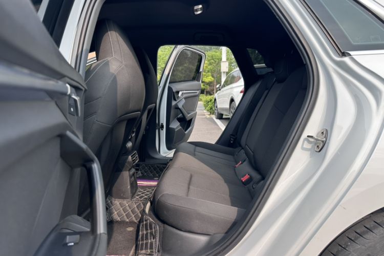 Used Audi A3 2021 Sportback 35 TFSI Advanced Sport Edition Interior 3