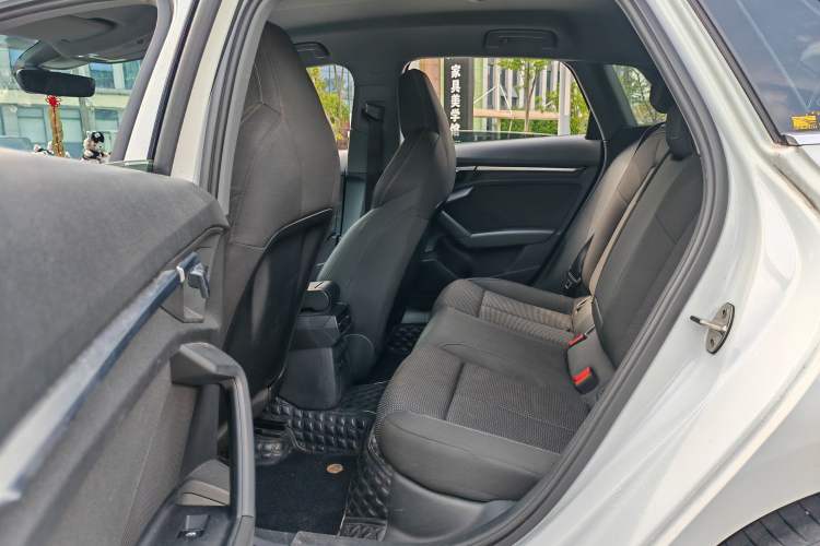 Used Audi A3 2021 Sportback 35 TFSI Advanced Sport Edition Interior 3