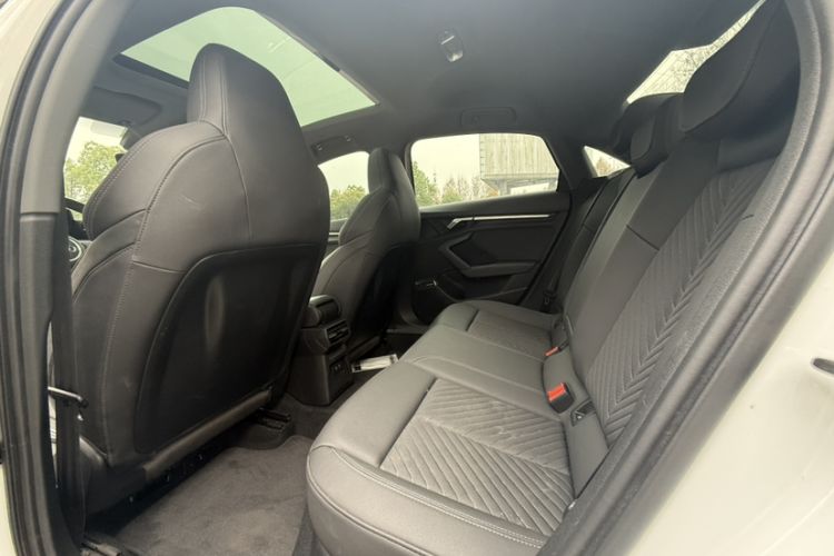 Used Audi A3 2021 A3L Limousine 35 TFSI Fashionable and Elegant Model Interior 3