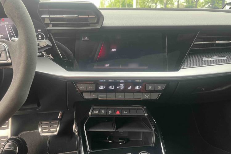 Used Audi A3 2021 A3L Limousine 35 TFSI Luxury Sport Edition Interior 4