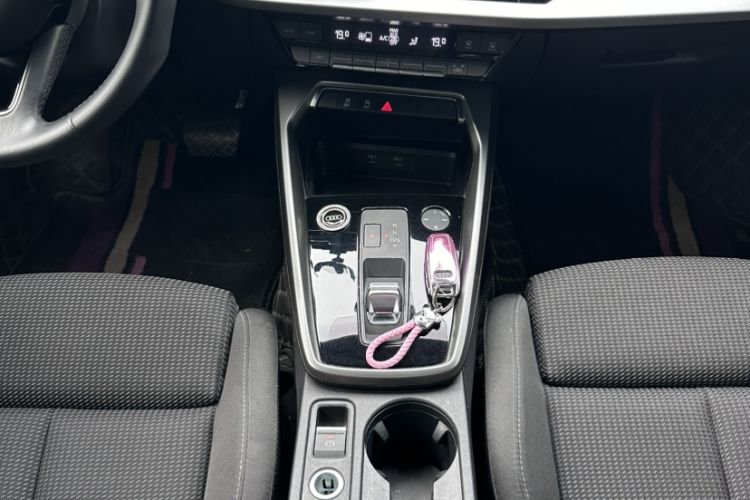 Used Audi A3 2021 Sportback 35 TFSI Advanced Sport Edition Interior 5