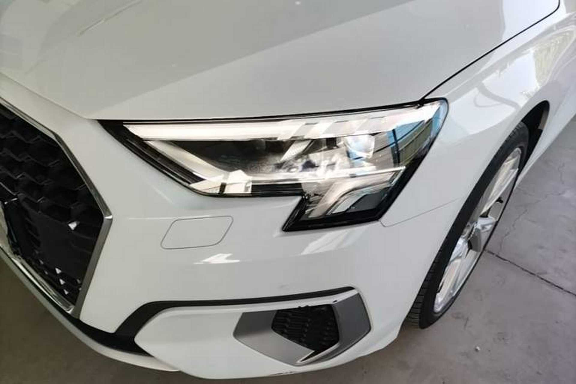 Used Audi A3 2021 A3L Limousine 35 TFSI Fashionable and Elegant Model Left Front Headlight