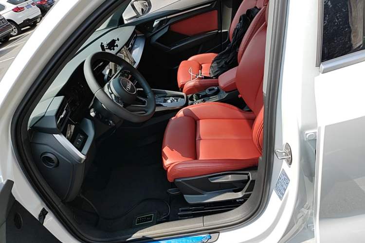 Used Audi A3 2021 Sportback 35 TFSI Advanced Sport Edition Left Front Seat