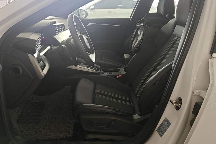 Used Audi A3 2021 Sportback 35 TFSI Advanced Sport Edition Left Front Seat
