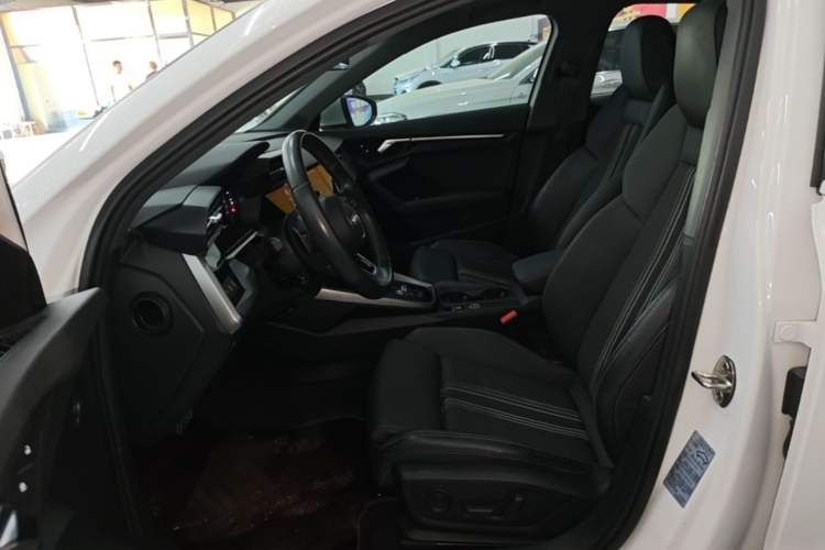 Used Audi A3 2021 A3L Limousine 35 TFSI Fashion Sport Model Left Front Seat