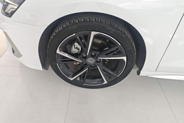 Used Audi A3 2021 Sportback 35 TFSI Fashionable Sports Model Left Front Wheel Hub