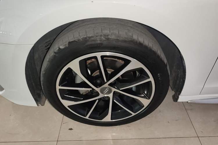 Used Audi A3 2021 A3L Limousine 35 TFSI Progressive Sport Edition Left Front Wheel Hub