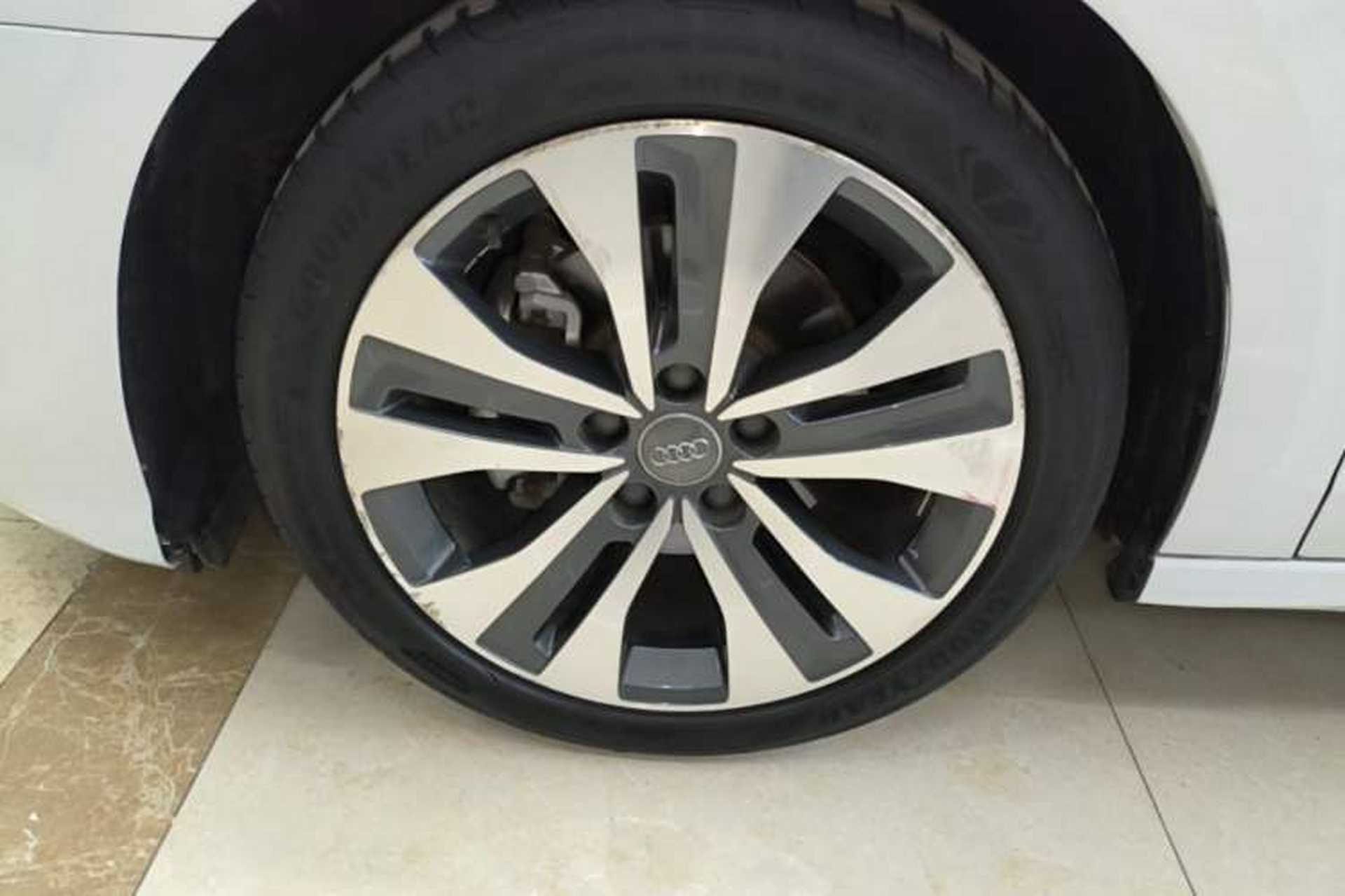 Used Audi A3 2021 Sportback 35 TFSI Ambition Style Edition Left Front Wheel Hub