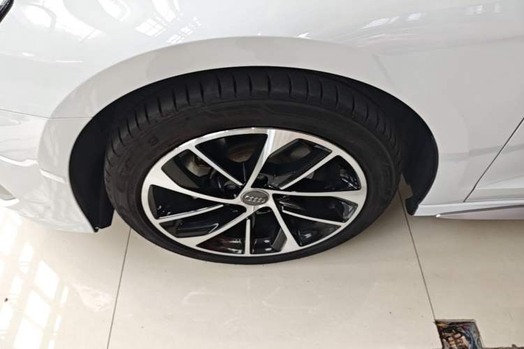 Used Audi A3 2021 A3L Limousine 35 TFSI Progressive Sport Edition Left Front Wheel Hub