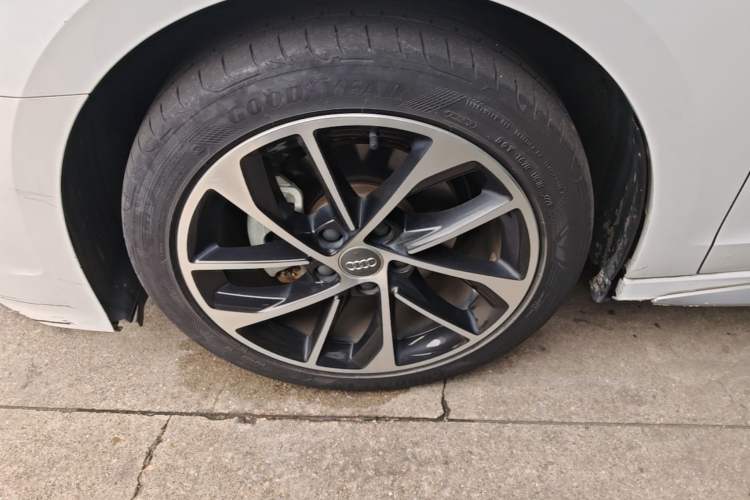 Used Audi A3 2021 A3L Limousine 35 TFSI Progressive Sport Edition Left Front Wheel Hub