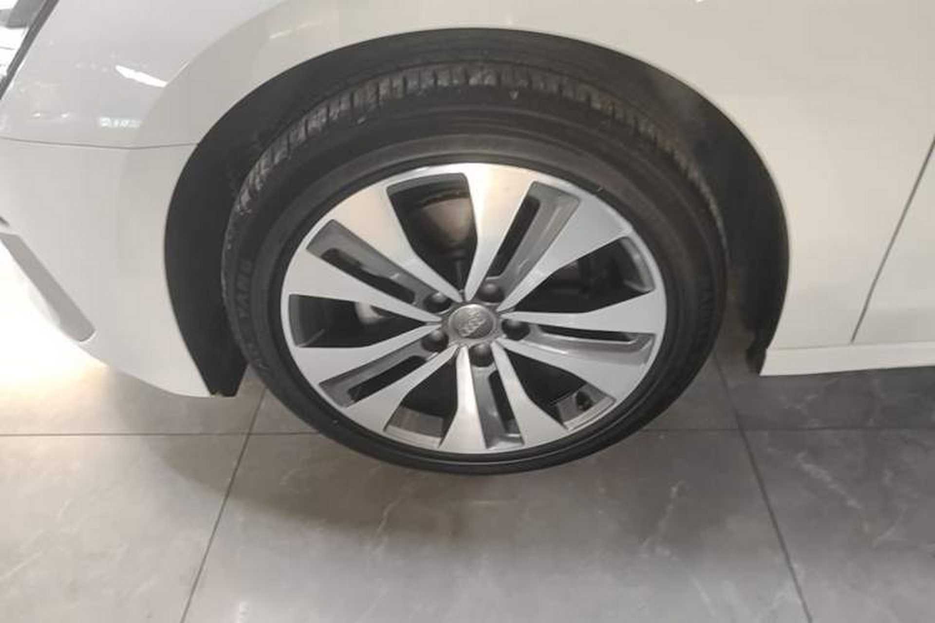 Used Audi A3 2021 Sportback 35 TFSI Ambition Style Edition Left Front Wheel Hub