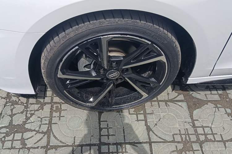 Used Audi A3 2021 A3L Limousine 35 TFSI Fashion Sport Model Left Front Wheel Hub