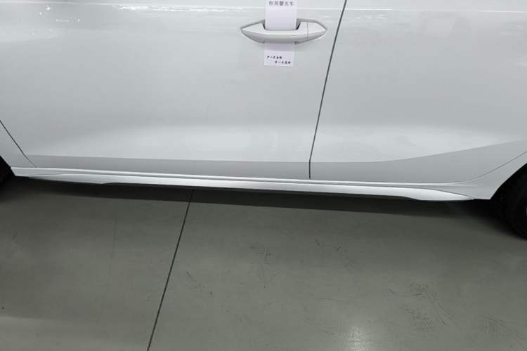 Used Audi A3 2021 Sportback 35 TFSI Advanced Sport Edition Left Side Sill