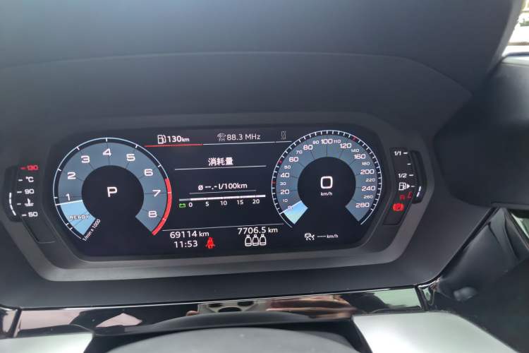 Used Audi A3 2021 A3L Limousine 35 TFSI Fashionable and Elegant Model Odometer Close Up