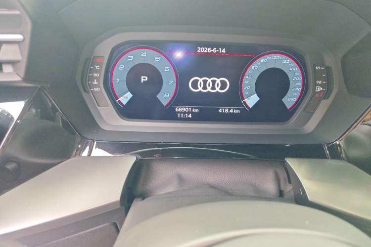 Used Audi A3 2021 A3L Limousine 35 TFSI Fashion Sport Model Odometer Close Up