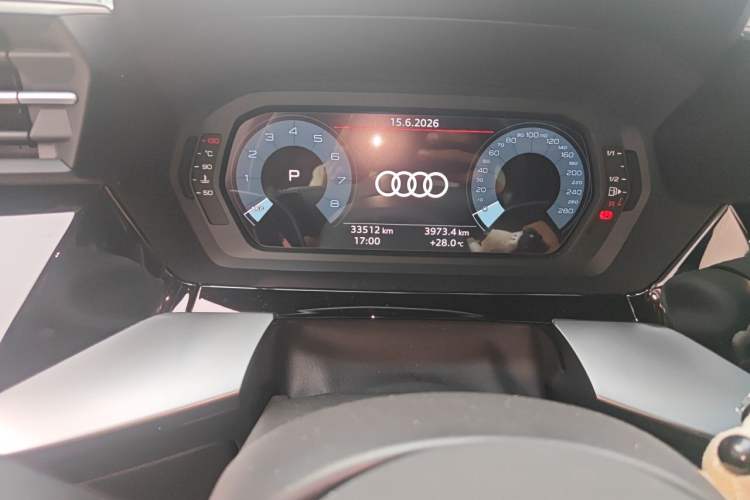 Used Audi A3 2021 A3L Limousine 35 TFSI Progressive Sport Edition Odometer Close Up