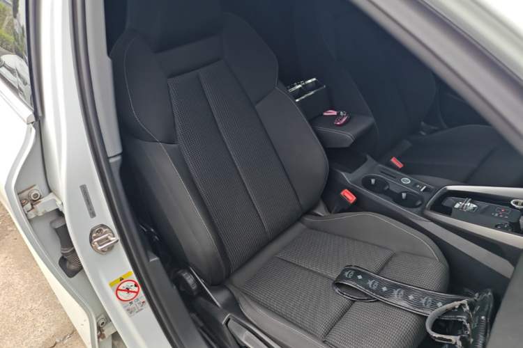 Used Audi A3 2021 Sportback 35 TFSI Advanced Sport Edition Right Front Seat