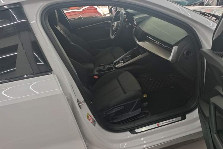 Used Audi A3 2021 A3L Limousine 35 TFSI Progressive Sport Edition Right Front Seat