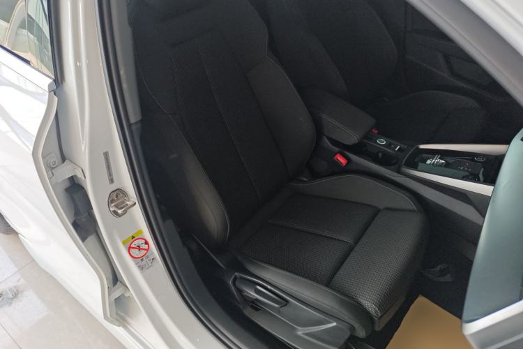 Used Audi A3 2021 Sportback 35 TFSI Advanced Sport Edition Right Front Seat