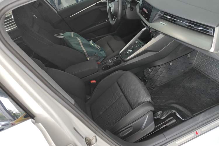 Used Audi A3 2021 A3L Limousine 35 TFSI Progressive Sport Edition Right Front Seat