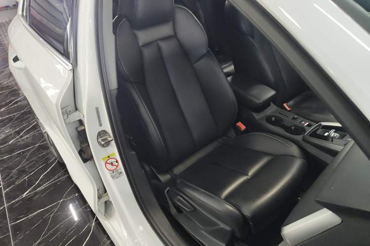 Used Audi A3 2021 Sportback 35 TFSI Advanced Sport Edition Right Front Seat