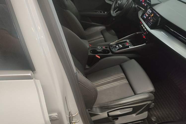 Used Audi A3 2021 Sportback 35 TFSI Fashionable Sports Model Right Front Seat