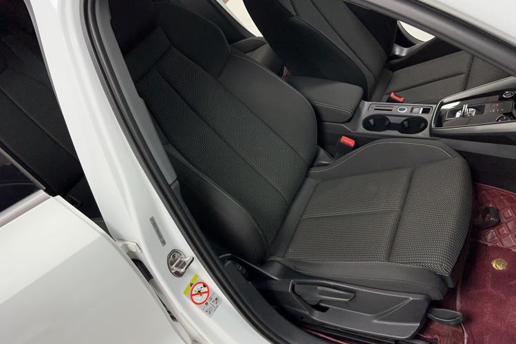 Used Audi A3 2021 Sportback 35 TFSI Advanced Sport Edition Right Front Seat