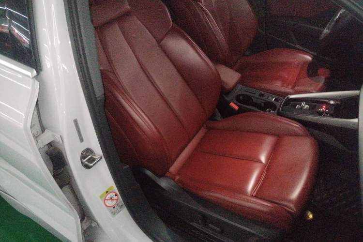 Used Audi A3 2021 Sportback 35 TFSI Advanced Sport Edition Right Front Seat