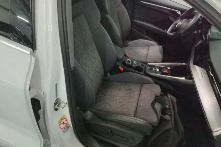 Used Audi A3 2021 A3L Limousine 35 TFSI Luxury Sport Edition Right Front Seat