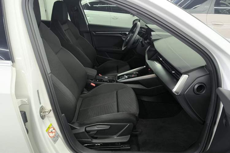 Used Audi A3 2021 Sportback 35 TFSI Advanced Sport Edition Right Front Seat