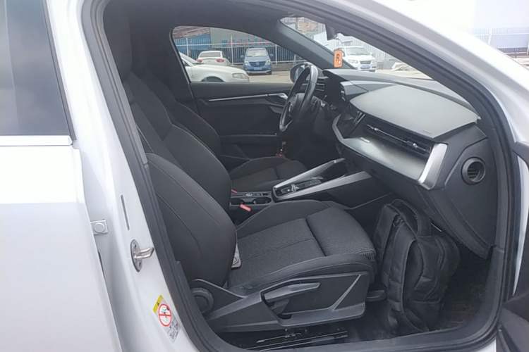 Used Audi A3 2021 A3L Limousine 35 TFSI Progressive Sport Edition Right Front Seat