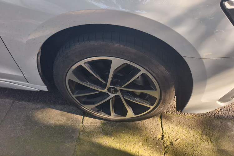 Used Audi A3 2021 A3L Limousine 35 TFSI Ambition Style Edition Right Front Wheel Hub