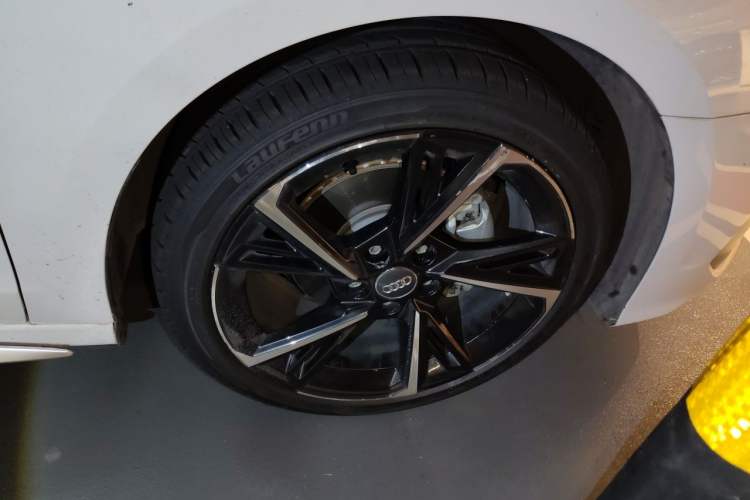 Used Audi A3 2021 Sportback 35 TFSI Fashionable Sports Model Right Front Wheel Hub
