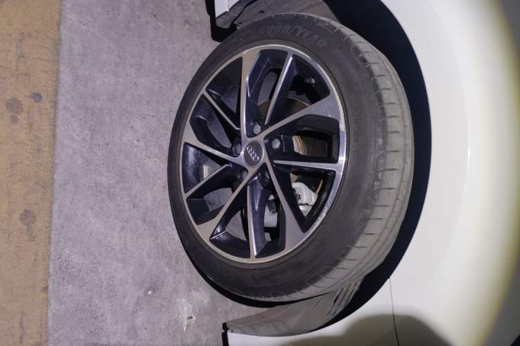 Used Audi A3 2021 A3L Limousine 35 TFSI Progressive Sport Edition Right Front Wheel Hub