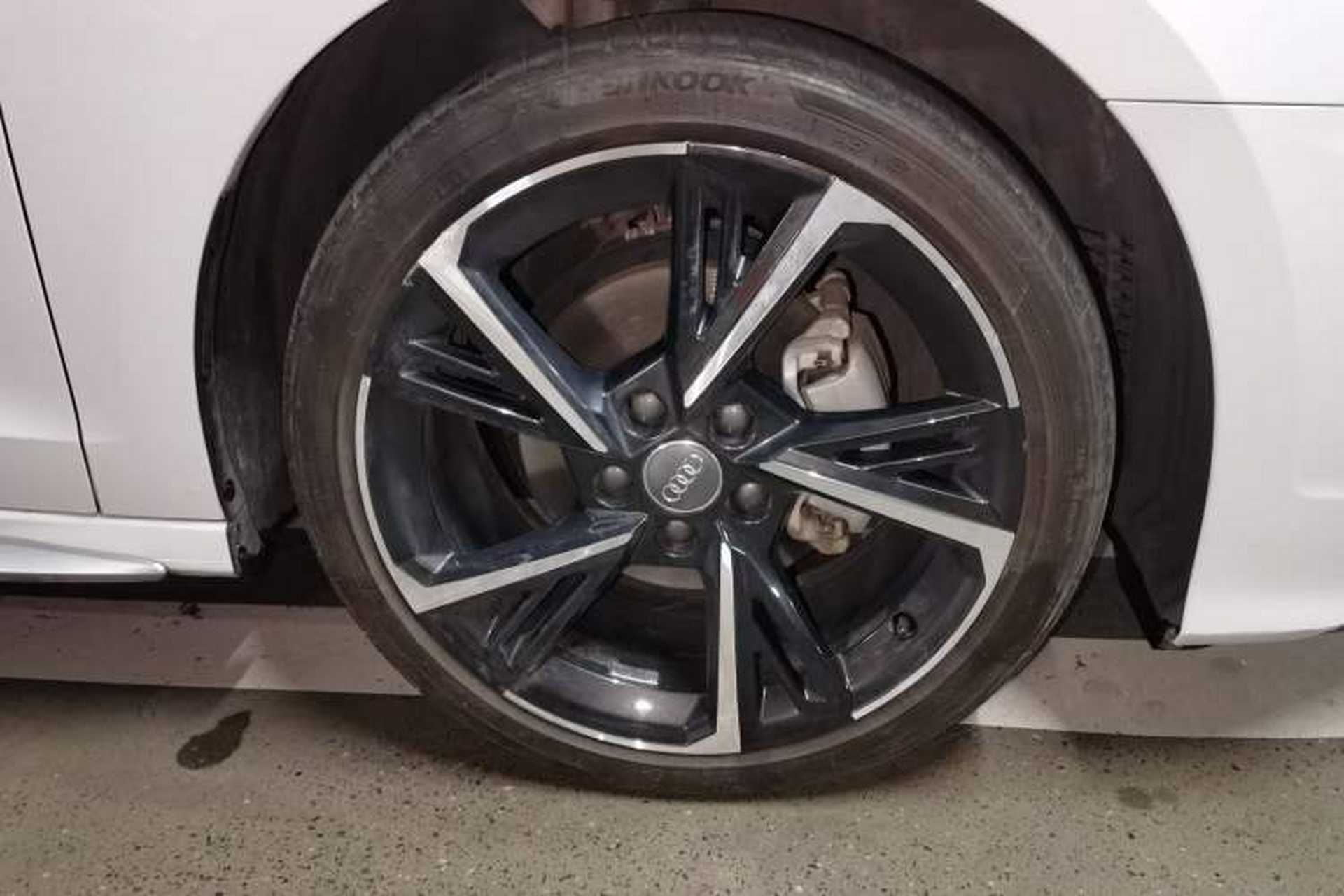 Used Audi A3 2021 Sportback 35 TFSI Fashionable Sports Model Right Front Wheel Hub