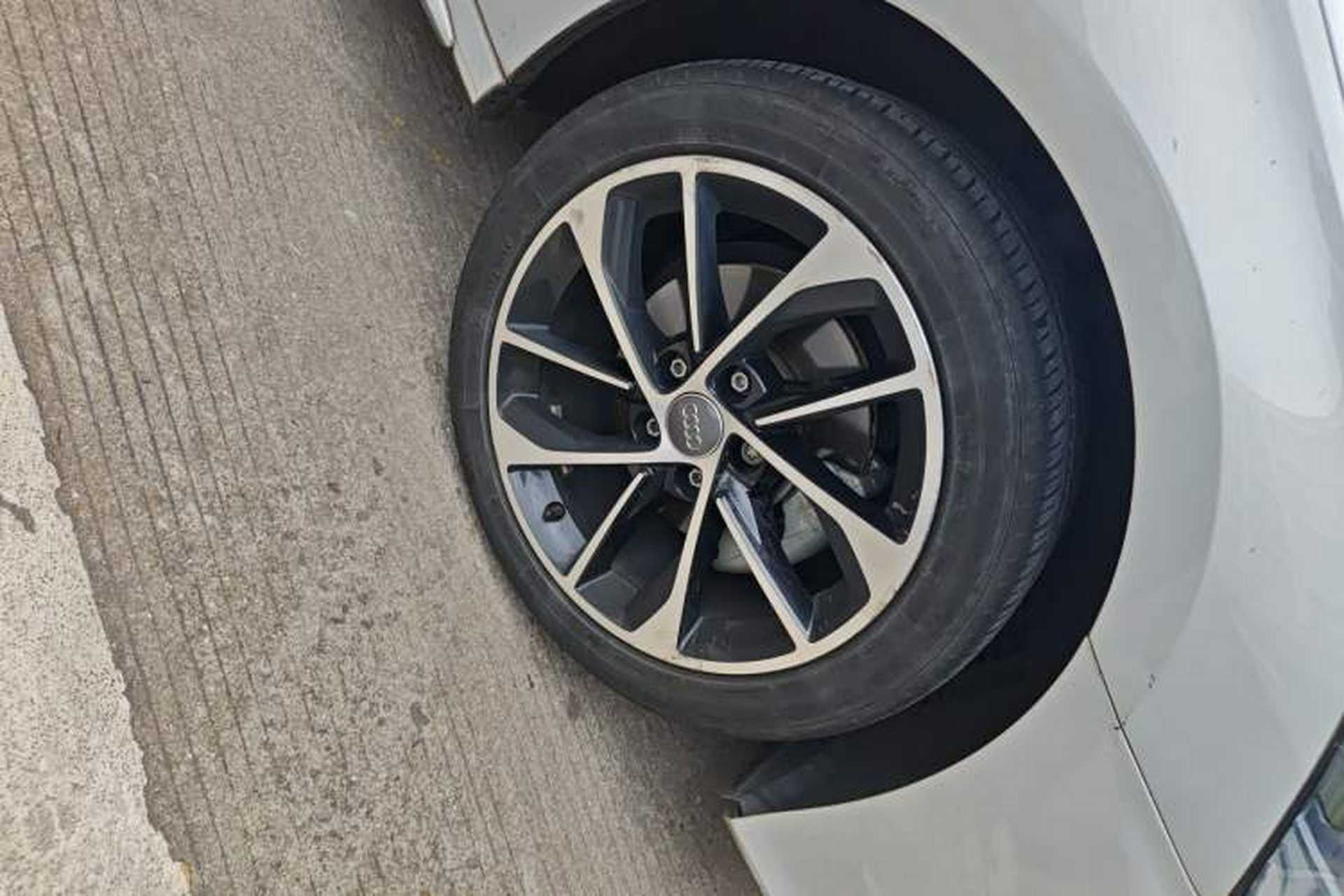 Used Audi A3 2021 Sportback 35 TFSI Advanced Sport Edition Right Front Wheel Hub