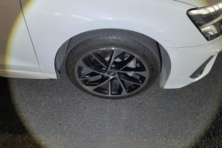Used Audi A3 2021 Sportback 35 TFSI Advanced Sport Edition Right Front Wheel Hub