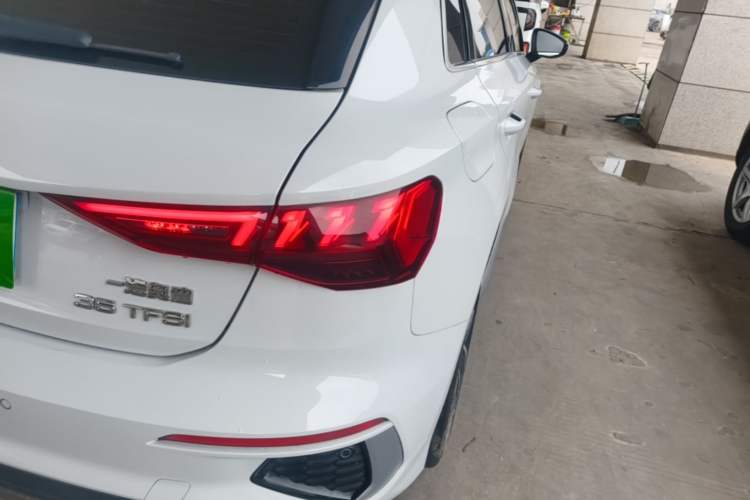 Used Audi A3 2021 Sportback 35 TFSI Advanced Sport Edition Right Rear Taillight
