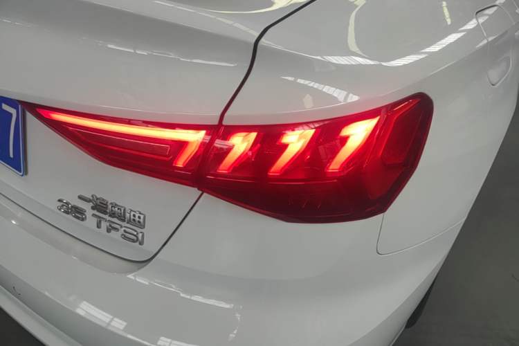 Used Audi A3 2021 A3L Limousine 35 TFSI Fashionable and Elegant Model Right Rear Taillight