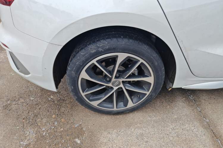 Used Audi A3 2021 Sportback 35 TFSI Advanced Sport Edition Right Rear Wheel Hub