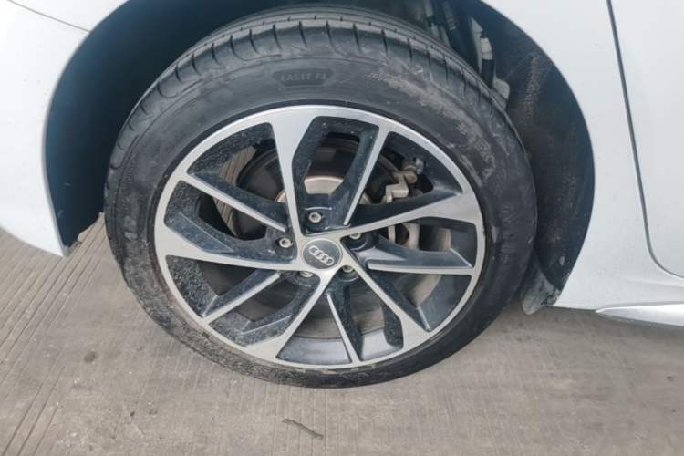 Used Audi A3 2021 Sportback 35 TFSI Advanced Sport Edition Right Rear Wheel Hub