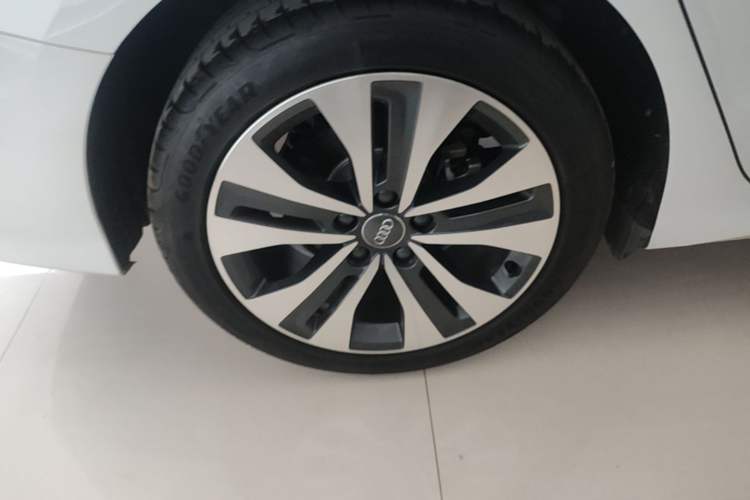 Used Audi A3 2021 A3L Limousine 35 TFSI Ambition Style Edition Right Rear Wheel Hub