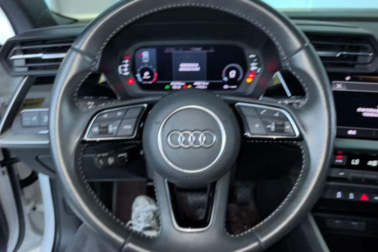 Used Audi A3 2021 A3L Limousine 35 TFSI Fashion Sport Model Steering Wheel