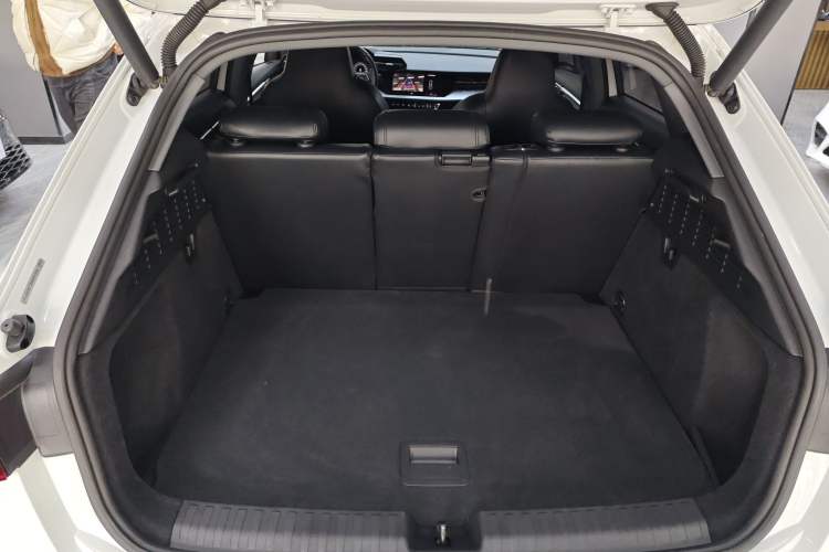 Used Audi A3 2021 Sportback 35 TFSI Advanced Sport Edition Trunk